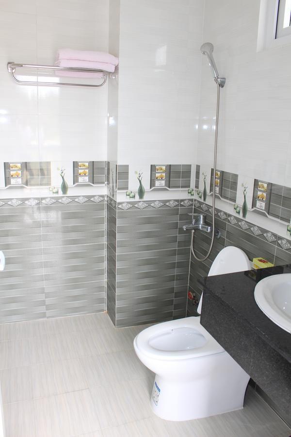 Hotel Hoang Gia Doc Let Ấp Ninh Hòa  Esterno foto