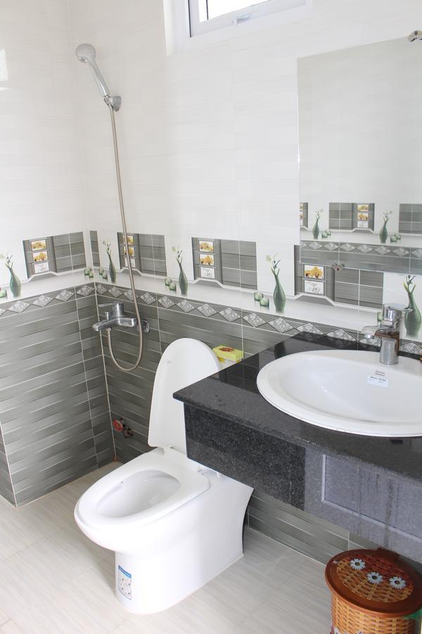 Hotel Hoang Gia Doc Let Ấp Ninh Hòa  Esterno foto